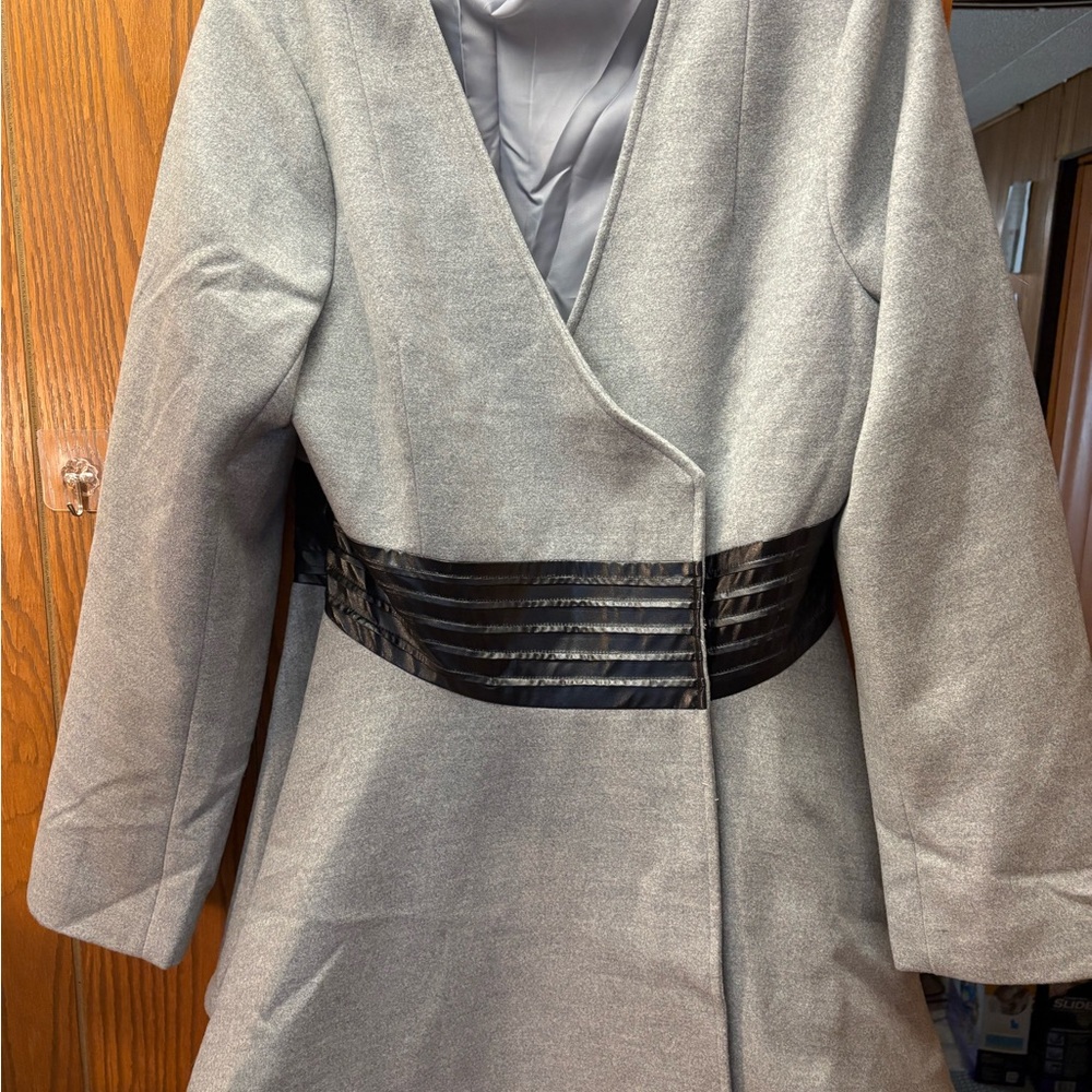 VENUS Black and Gray Coat